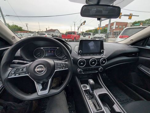 Used 2024 Nissan Sentra SV FWD image 21