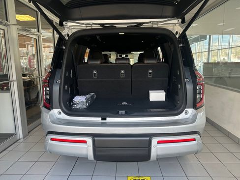 New 2025 Nissan Armada SL w/ Captain's Chari Seat Package image 13