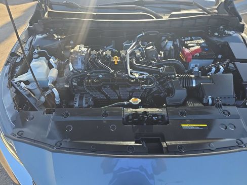 Used 2025 Nissan Altima 2.5 SV FWD image 19