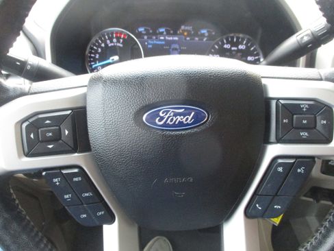 Used 2017 Ford F250 Lariat w/ Lariat Value Package image 26