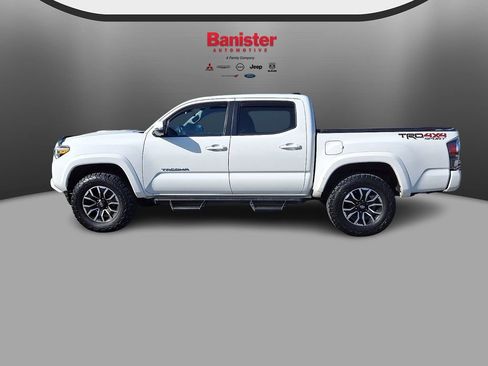 Used 2020 Toyota Tacoma TRD Sport image 7