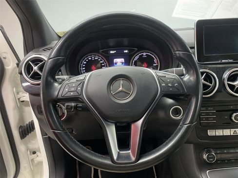 Used 2017 Mercedes-Benz B 250e image 15