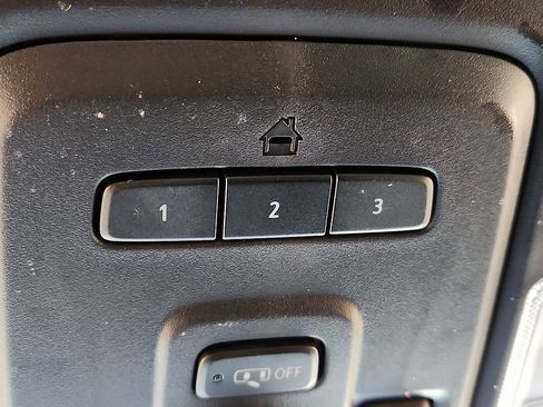 Used 2024 Chevrolet Tahoe LT w/ Luxury Package image 9