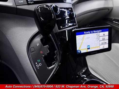 Used 2015 Toyota Venza LE FWD image 14