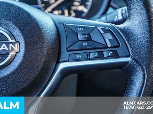 Used 2025 Nissan Altima 2.5 SV image 30