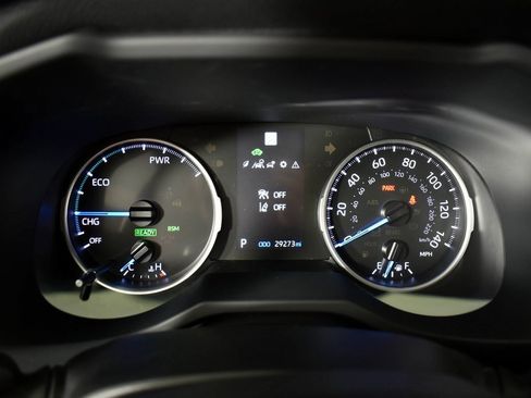 Certified 2022 Toyota RAV4 SE image 31