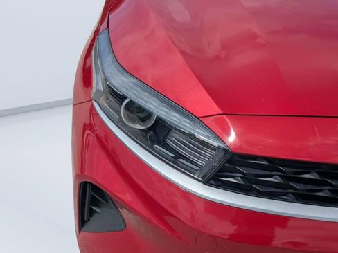 Used 2023 Kia Forte LXS w/ LXS Technology Package FWD image 9