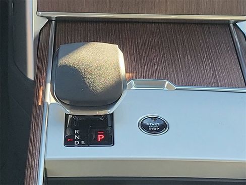 New 2026 Land Rover Range Rover SE image 20