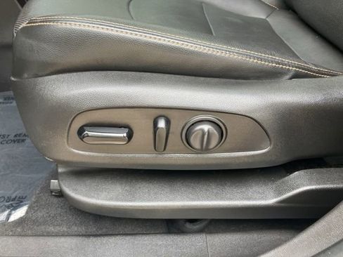 Used 2021 GMC Terrain SLT w/ Elevation Edition image 13