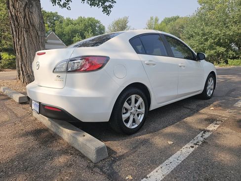 Used 2010 MAZDA MAZDA3 i Touring FWD image 5