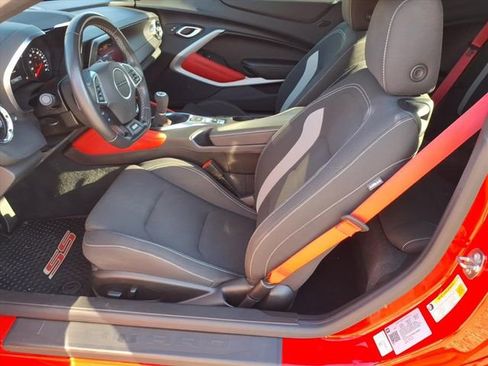 Used 2022 Chevrolet Camaro SS image 17