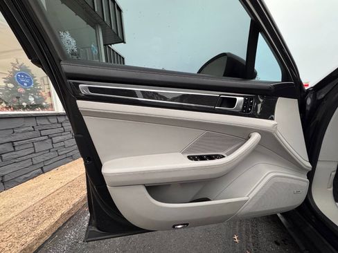 Used 2017 Porsche Panamera Turbo w/ Premium Package Plus image 16