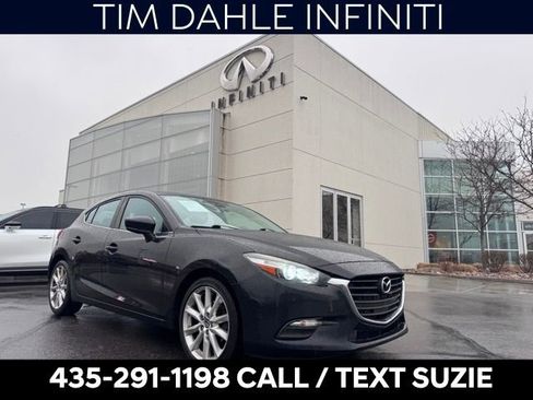 Used 2017 MAZDA MAZDA3 Touring image 1