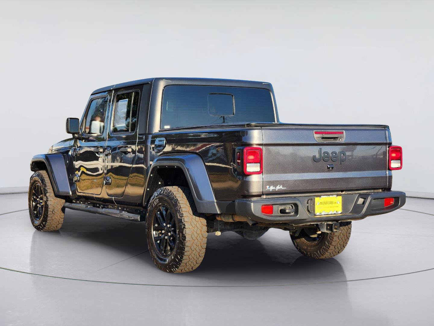 Used 2022 Jeep Gladiator Sport AWD/4WD image 7
