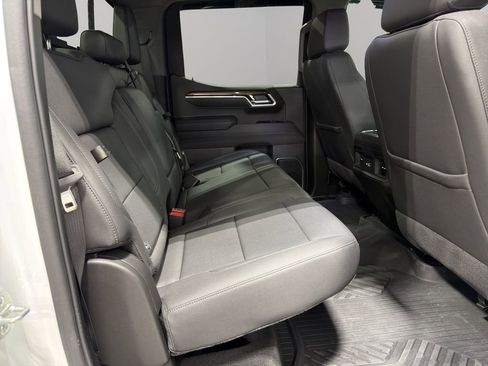 Used 2025 Chevrolet Silverado 1500 RST image 18