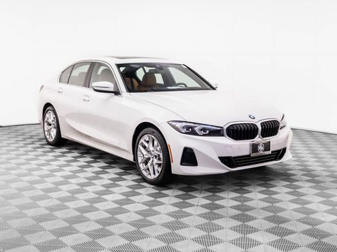 Used 2025 BMW 330i xDrive Sedan w/ M Sport Package AWD/4WD image 8