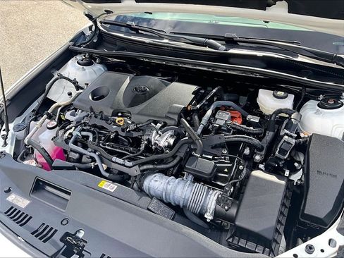 Used 2025 Toyota Camry LE FWD image 35