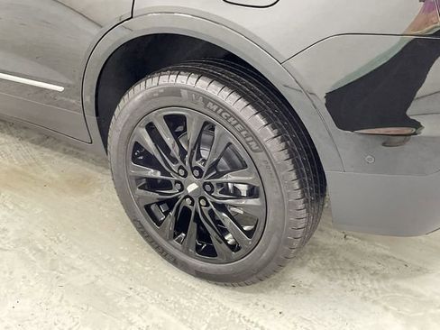 New 2025 Cadillac XT5 Premium Luxury w/ LPO, ONYX Package image 18