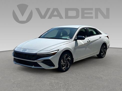 New 2025 Hyundai Elantra SEL FWD image 69