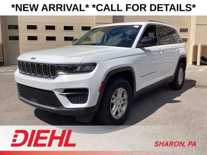 Used 2022 Jeep Grand Cherokee Laredo w/ Luxury Tech Group I