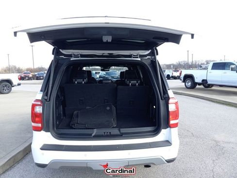Used 2020 Ford Expedition XLT w/ Equipment Group 202A image 9