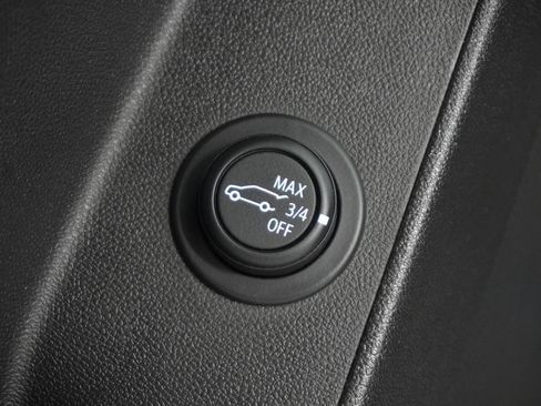 Used 2023 Chevrolet Equinox RS w/ RS Leather Package image 15