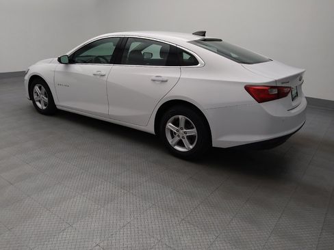 Used 2025 Chevrolet Malibu LS FWD image 3