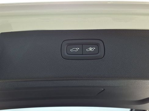New 2026 Volvo XC90 B6 Ultra w/ Lounge Package AWD/4WD image 12