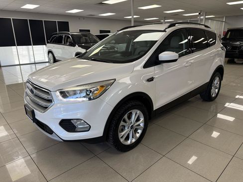 Used 2018 Ford Escape SEL AWD/4WD image 8