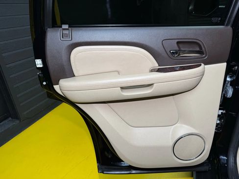 Used 2007 GMC Yukon Denali image 19