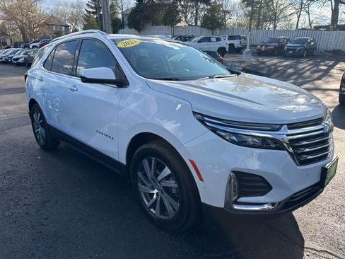 Used 2023 Chevrolet Equinox Premier image 2