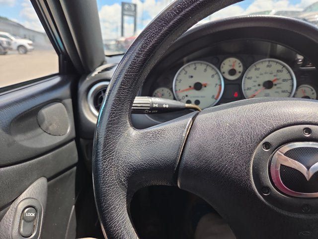 Used 2003 MAZDA MX-5 Miata RWD image 17