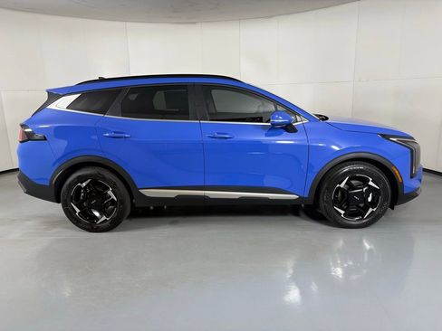 New 2026 Kia Sportage EX FWD image 9