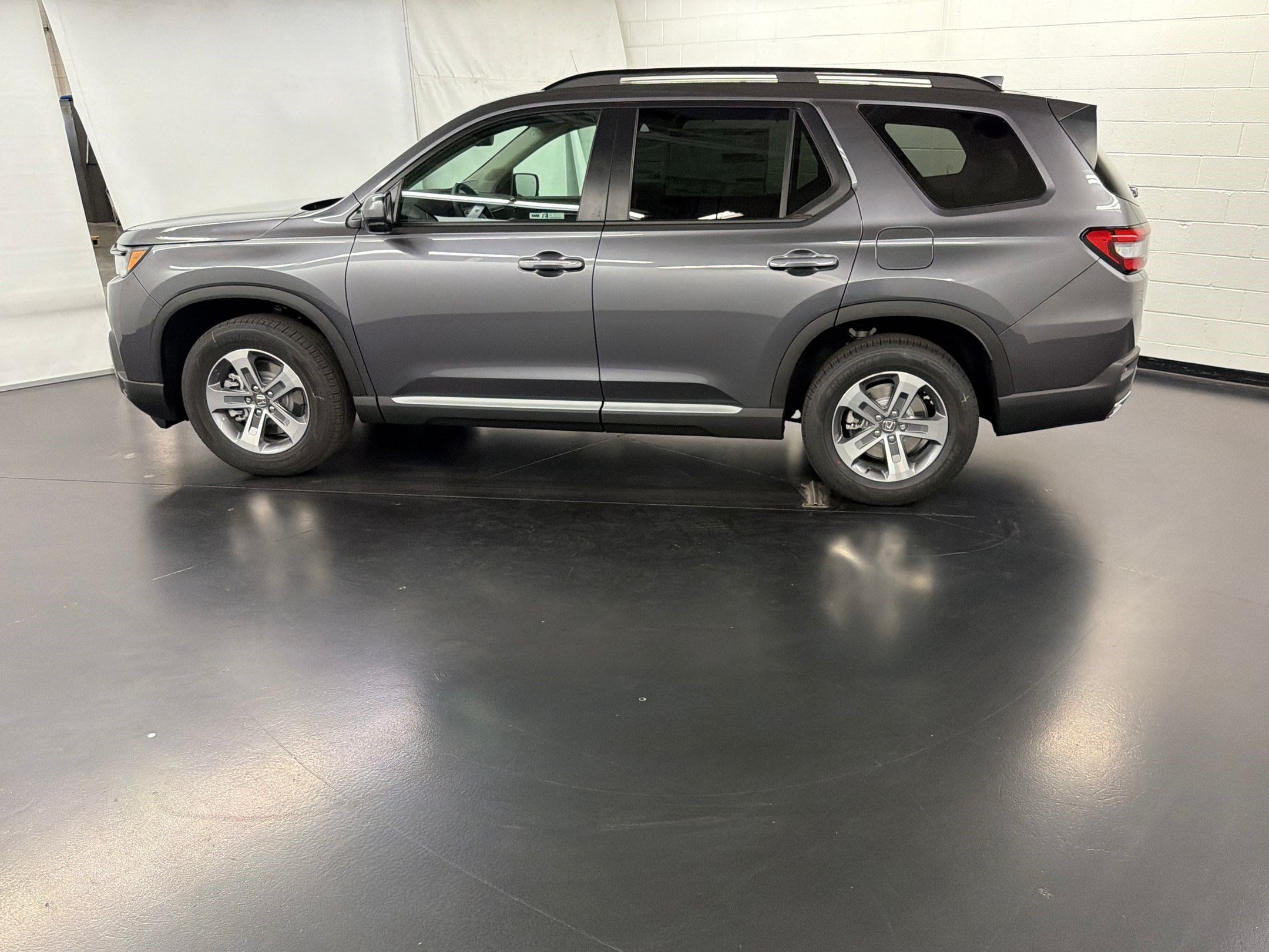 New 2026 Honda Pilot EX-L image 2