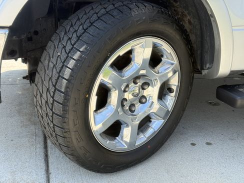 Used 2014 Ford F150 Lariat w/ Lariat Chrome Package AWD/4WD image 18