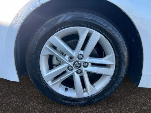 Used 2021 Toyota Corolla SE FWD image 14