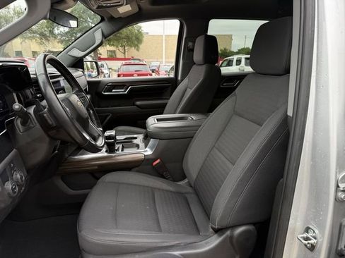 Used 2022 Chevrolet Silverado 1500 LT image 24