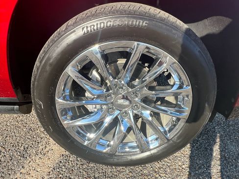 Used 2022 Cadillac Escalade Premium Luxury w/ LPO, Radiant Package image 11