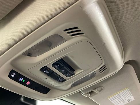 Used 2022 Buick Envision Preferred FWD image 23