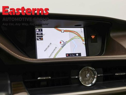 Used 2017 Lexus ES 350 w/ Navigation System Package FWD image 19