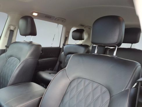 Used 2024 Nissan Armada Platinum w/ Captain's Chairs Package RWD image 17