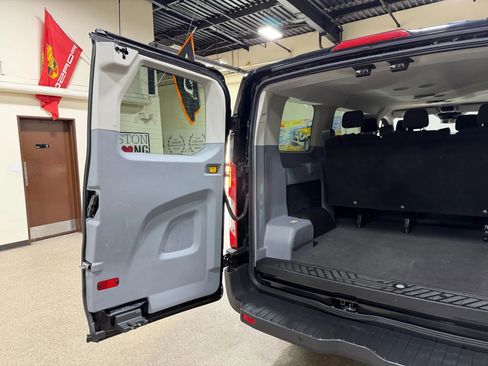 Used 2017 Ford Transit 150 XL image 22