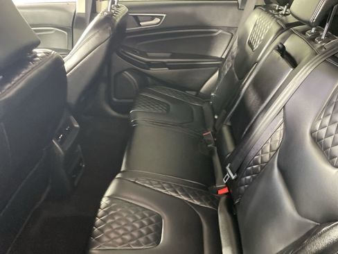 Used 2024 Ford Edge Titanium image 23