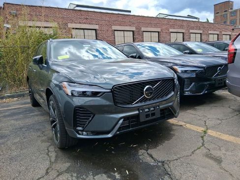 New 2026 Volvo XC60 B5 Ultra w/ Protection Package Premier AWD/4WD image 2
