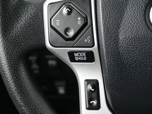 Used 2020 Toyota Tundra SR5 w/ SR5 Upgrade Package AWD/4WD image 5
