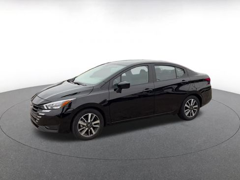 Used 2025 Nissan Versa SV FWD image 6