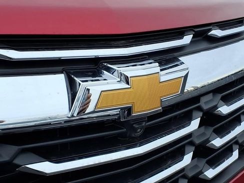 New 2026 Chevrolet Equinox LT w/ Safety and Technology Package FWD image 23