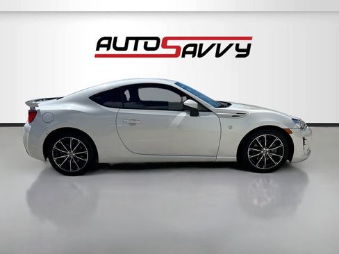 Used 2020 Toyota 86 image 8