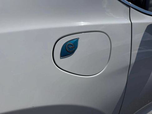 Used 2024 Chrysler Pacifica Limited FWD image 21