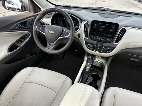 Used 2024 Chevrolet Malibu LT image 14
